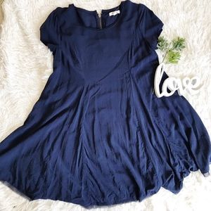 ◦ SILENCE + NOISE ◦ A-line billowy navy blue dress